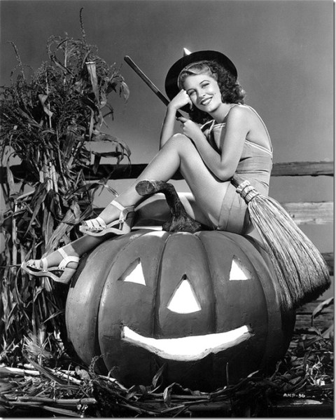 Anne Nagel, vintage Halloween pin-up girl13