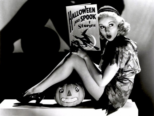 betty-grable-halloween-pinup-vintage